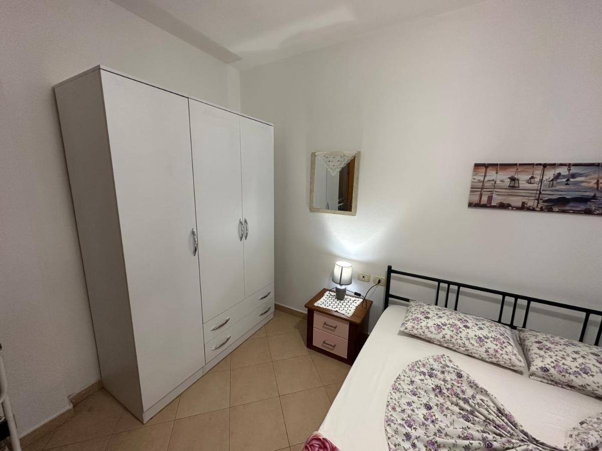 Vasilika Apartments Sarande Bagian luar foto